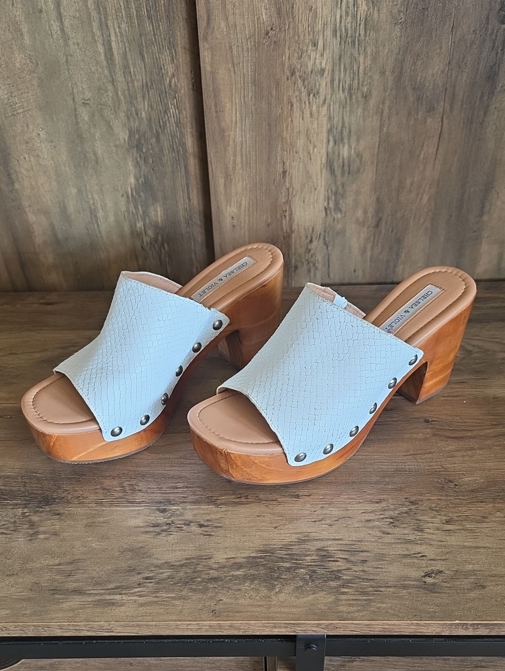 Chelsea & Violet White Leather Wood-Platform Mule Heels